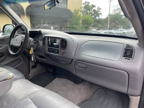 Used 1998 Ford F150 Lariat RWD image 12