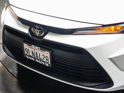 Certified 2023 Toyota Corolla LE image 9