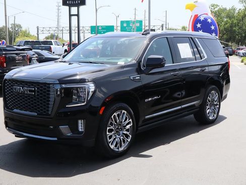 Certified 2023 GMC Yukon Denali Ultimate AWD/4WD image 5