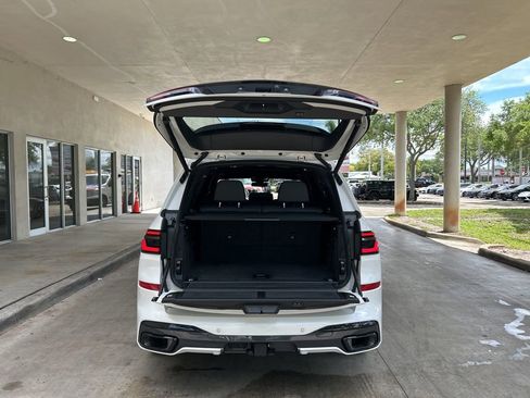 Used 2024 BMW X7 xDrive40i w/ M Sport Package image 53