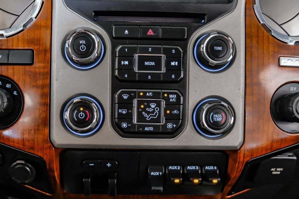 Used 2016 Ford F250 King Ranch w/ FX4 Off-Road Package AWD/4WD image 26