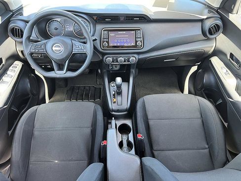 Certified 2025 Nissan Kicks Play S FWD image 18