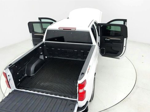 Used 2025 Chevrolet Silverado 1500 LT image 23