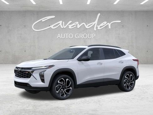 New 2026 Chevrolet Trax RS w/ Sunroof Package FWD image 2