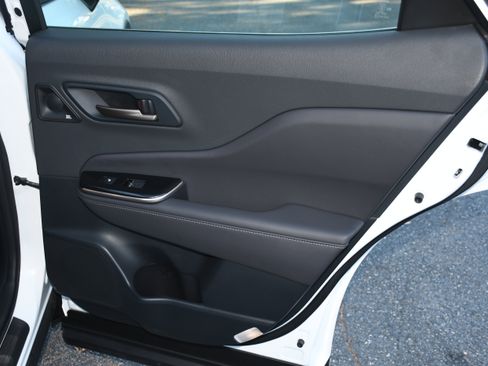 Used 2025 Toyota Crown Limited image 21