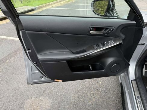 Used 2025 Lexus IS 350 F Sport image 12