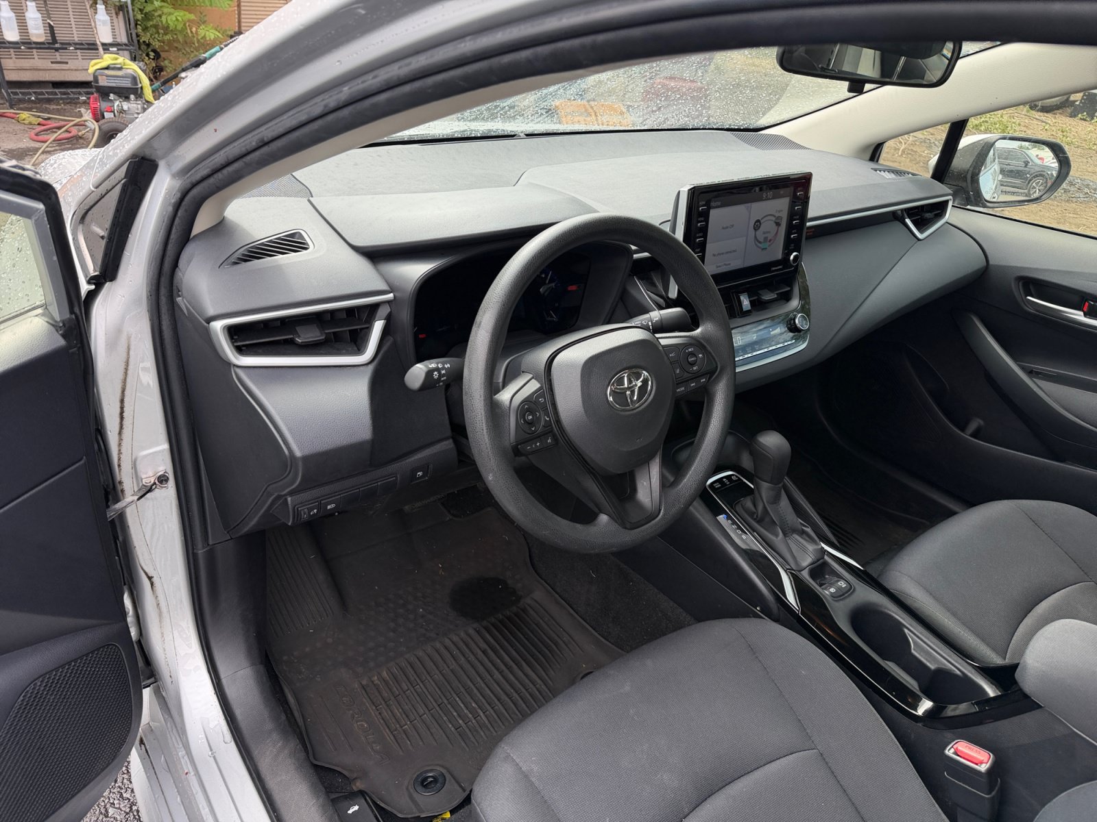 Used 2021 Toyota Corolla LE FWD image 18