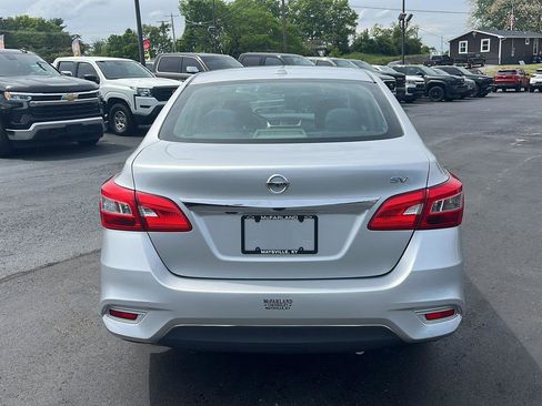 Used 2019 Nissan Sentra SV FWD image 4