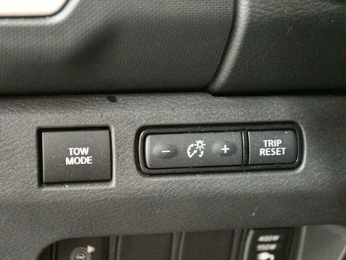 Used 2022 Nissan Frontier SV w/ SV Premium Package AWD/4WD image 72