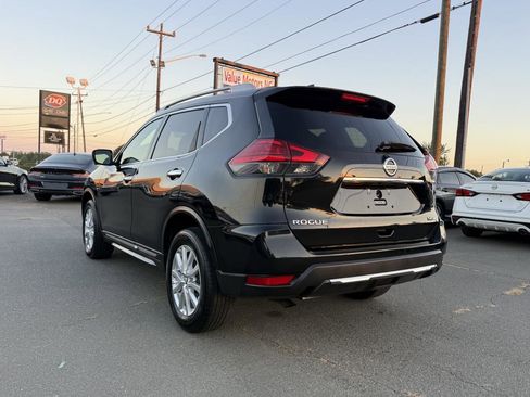 Used 2017 Nissan Rogue SL AWD/4WD image 4