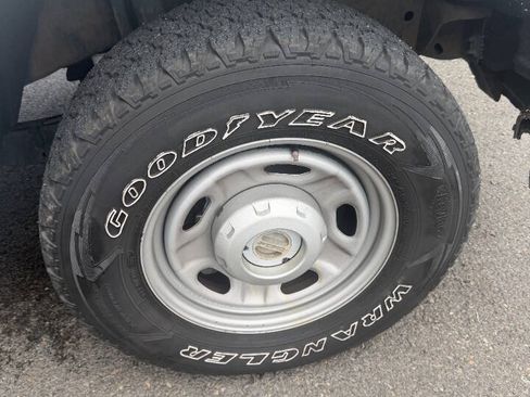 Used 2014 Ford F250 XL w/ Snow Plow Prep Package AWD/4WD image 19