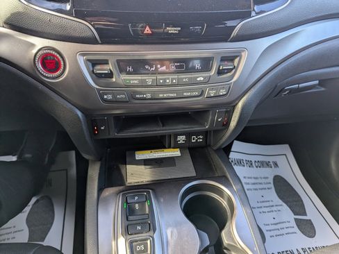 Certified 2022 Honda Pilot Special Edition image 18