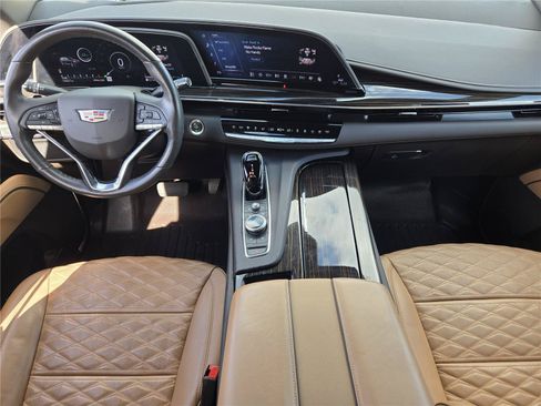 Used 2021 Cadillac Escalade Premium Luxury RWD image 24