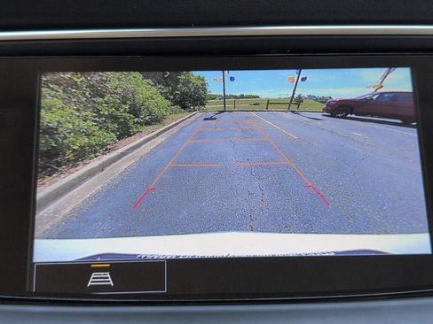Used 2023 Buick Enclave Essence w/ Experience Buick Package FWD image 18