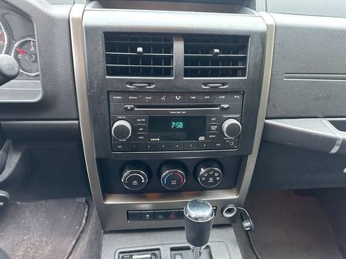 Used 2012 Jeep Liberty Sport w/ Popular Equipment Group AWD/4WD image 33