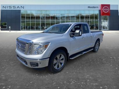 Used 2018 Nissan Titan SV w/ SV Convenience Package