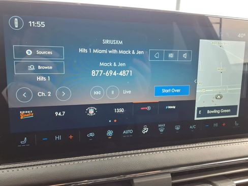 Certified 2025 Lincoln Corsair AWD image 12