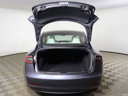 Used 2020 Tesla Model 3 Long Range image 16