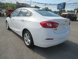 Used 2018 Chevrolet Cruze LT w/ Convenience Package image 3