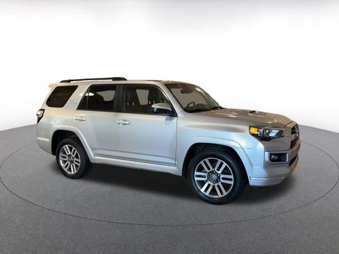 Used 2024 Toyota 4Runner TRD Sport image 2