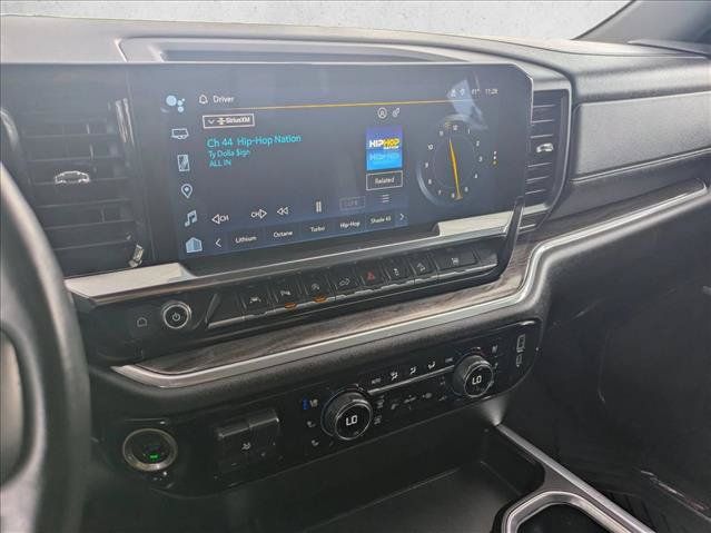 Used 2024 Chevrolet Silverado 1500 LTZ AWD/4WD image 11