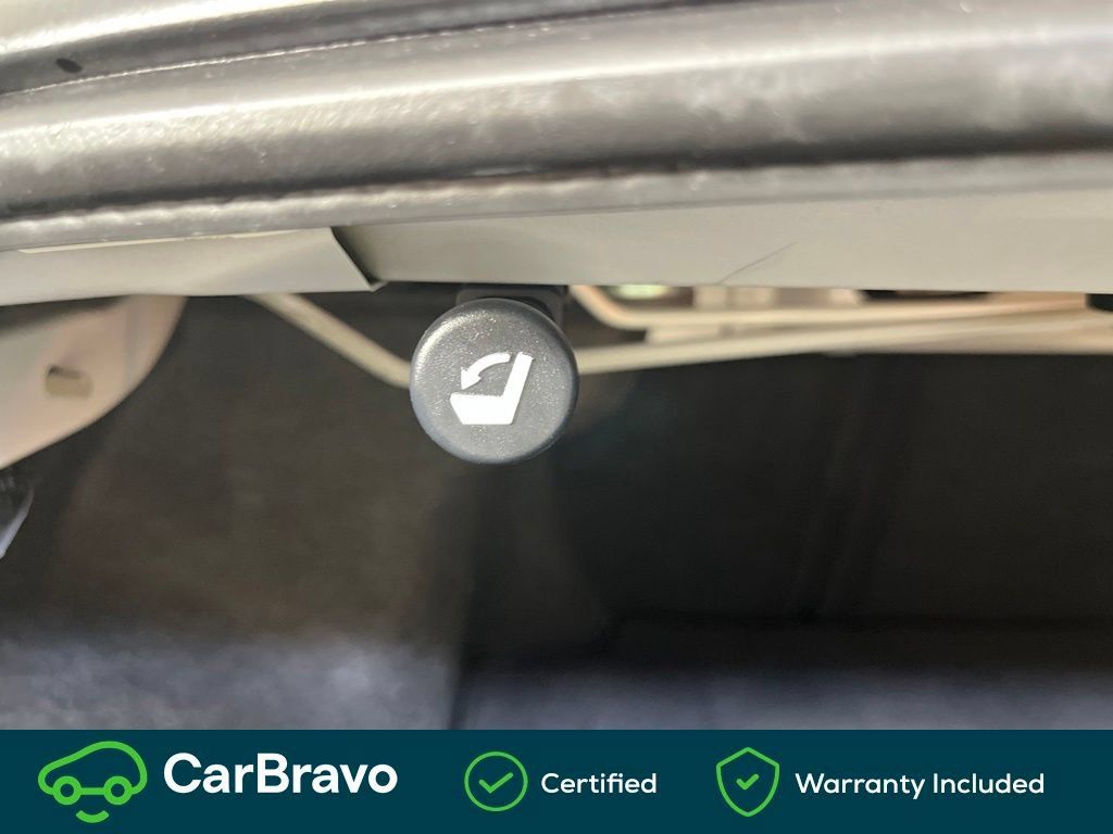 Used 2024 Nissan Altima 2.5 SV FWD image 8
