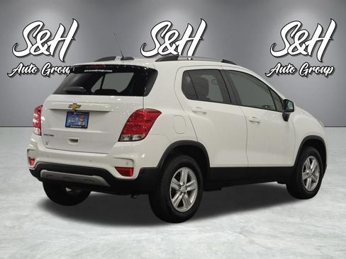 Used 2022 Chevrolet Trax LT w/ Driver Confidence Package AWD/4WD image 17