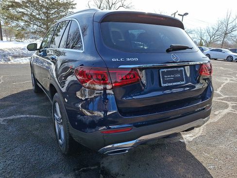 Certified 2022 Mercedes-Benz GLC 300 4MATIC image 4
