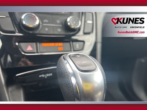 Used 2018 Buick Encore Preferred image 40