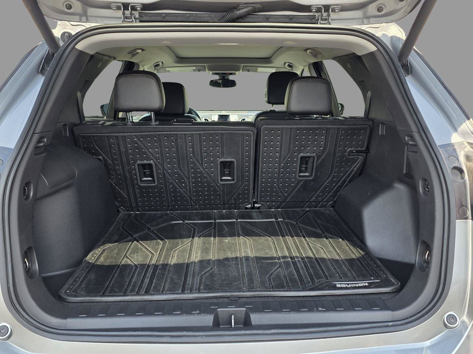 Used 2023 Chevrolet Equinox Premier AWD/4WD image 28