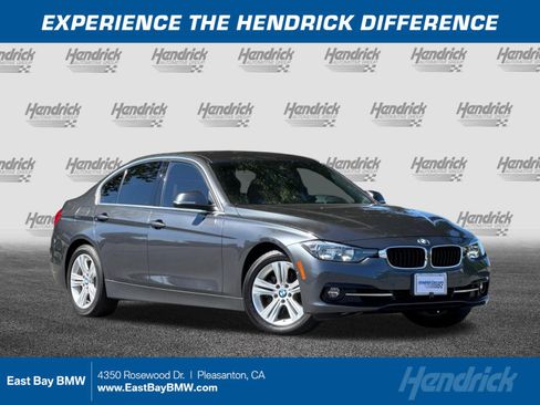 Used 2017 BMW 330i Sedan RWD image 1