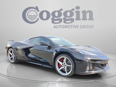 New 2025 Chevrolet Corvette E-Ray w/ ZER Performance Package AWD/4WD image 8