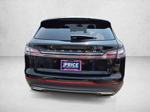 Used 2022 Lincoln Nautilus Reserve AWD/4WD image 5
