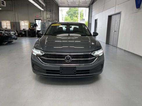 Certified 2023 Volkswagen Jetta SE FWD image 6