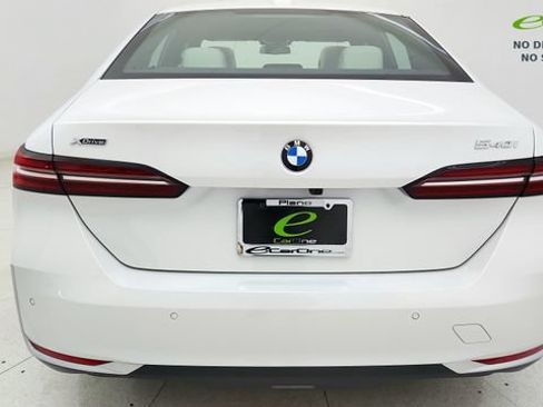 Used 2025 BMW 540i xDrive AWD/4WD image 19