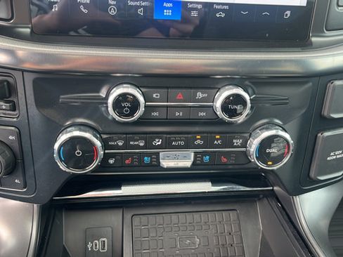 Certified 2025 Ford F150 Lariat w/ Equipment Group 502A High AWD/4WD image 16