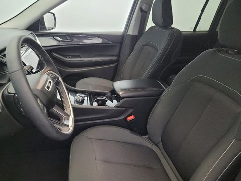 Used 2023 Jeep Grand Cherokee Laredo w/ Luxury Tech Group I image 17