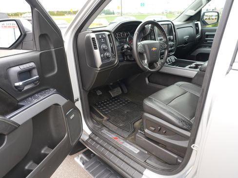 Used 2016 Chevrolet Silverado 1500 LTZ Z71 w/ LTZ Plus Package AWD/4WD image 12