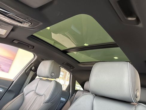 Used 2025 Audi Q5 Prestige image 16