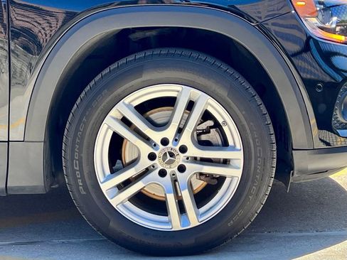 Certified 2023 Mercedes-Benz GLB 250 4MATIC image 11