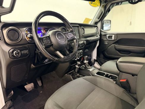 Used 2022 Jeep Gladiator Sport AWD/4WD image 12
