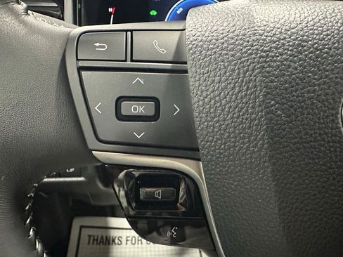 Used 2026 Toyota Camry Hybrid FWD image 19