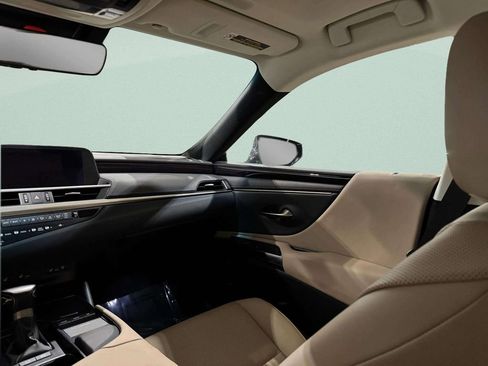 Used 2021 Lexus ES 300h w/ Premium Package FWD image 13