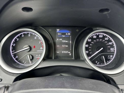 Used 2021 Toyota Camry LE image 23