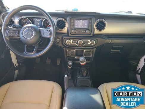 Used 2021 Jeep Gladiator Sport image 12