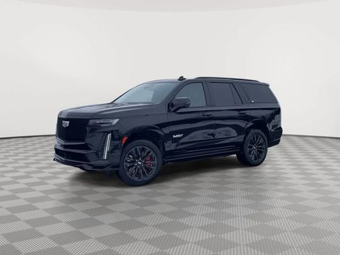 Used 2023 Cadillac Escalade V w/ LPO, ONYX Package image 4