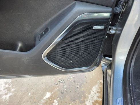 Used 2024 Chevrolet Traverse RS image 20