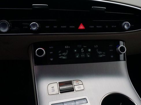 Certified 2026 Genesis GV70 2.5T Select image 10