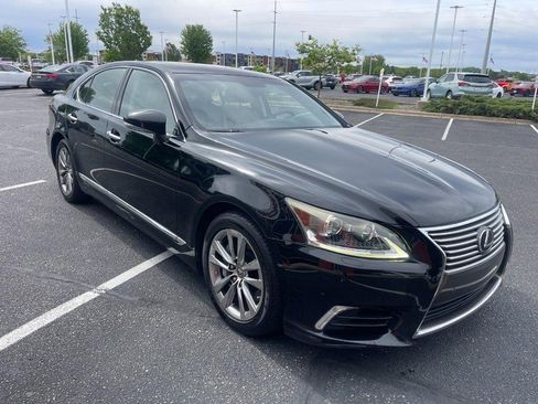 Used 2015 Lexus LS 460 AWD w/ Comfort Package image 2