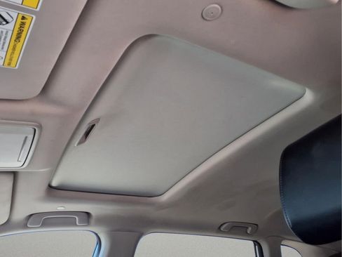 Used 2025 Honda CR-V EX-L image 23